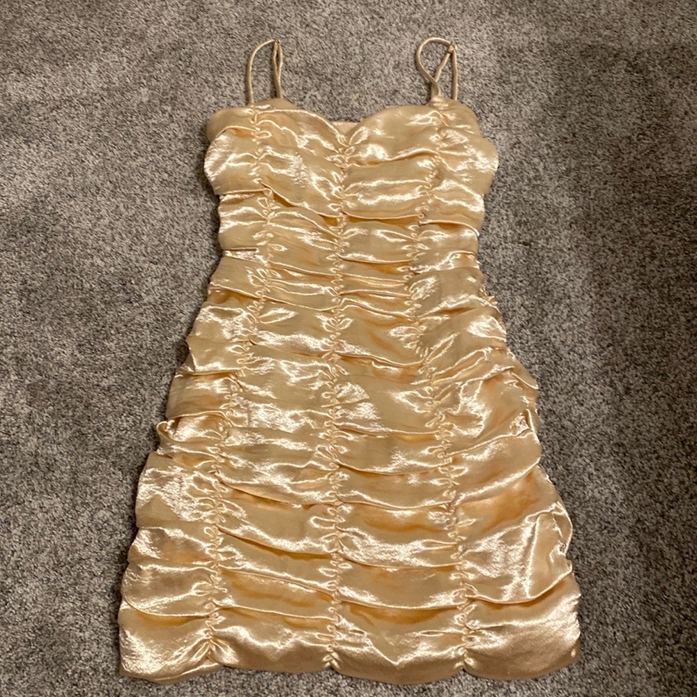 Lucy in the Sky gold ruched homecoming dress